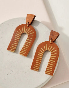 LEATHER & WOOD ABSTRACT ARCH DANGLING EARRINGS