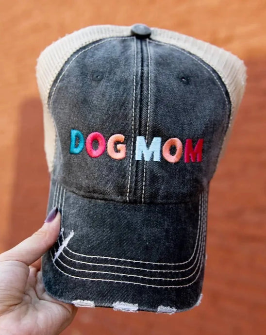 DOG MOM TRUCKER HAT