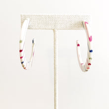 Load image into Gallery viewer, STRIPE FLAT HOOP EARRINGS - K&amp;E FASHIONS