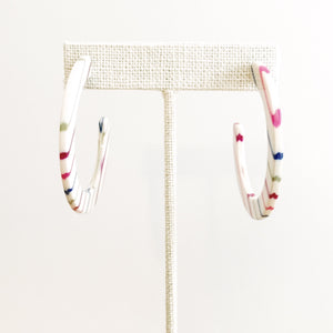 STRIPE FLAT HOOP EARRINGS - K&E FASHIONS